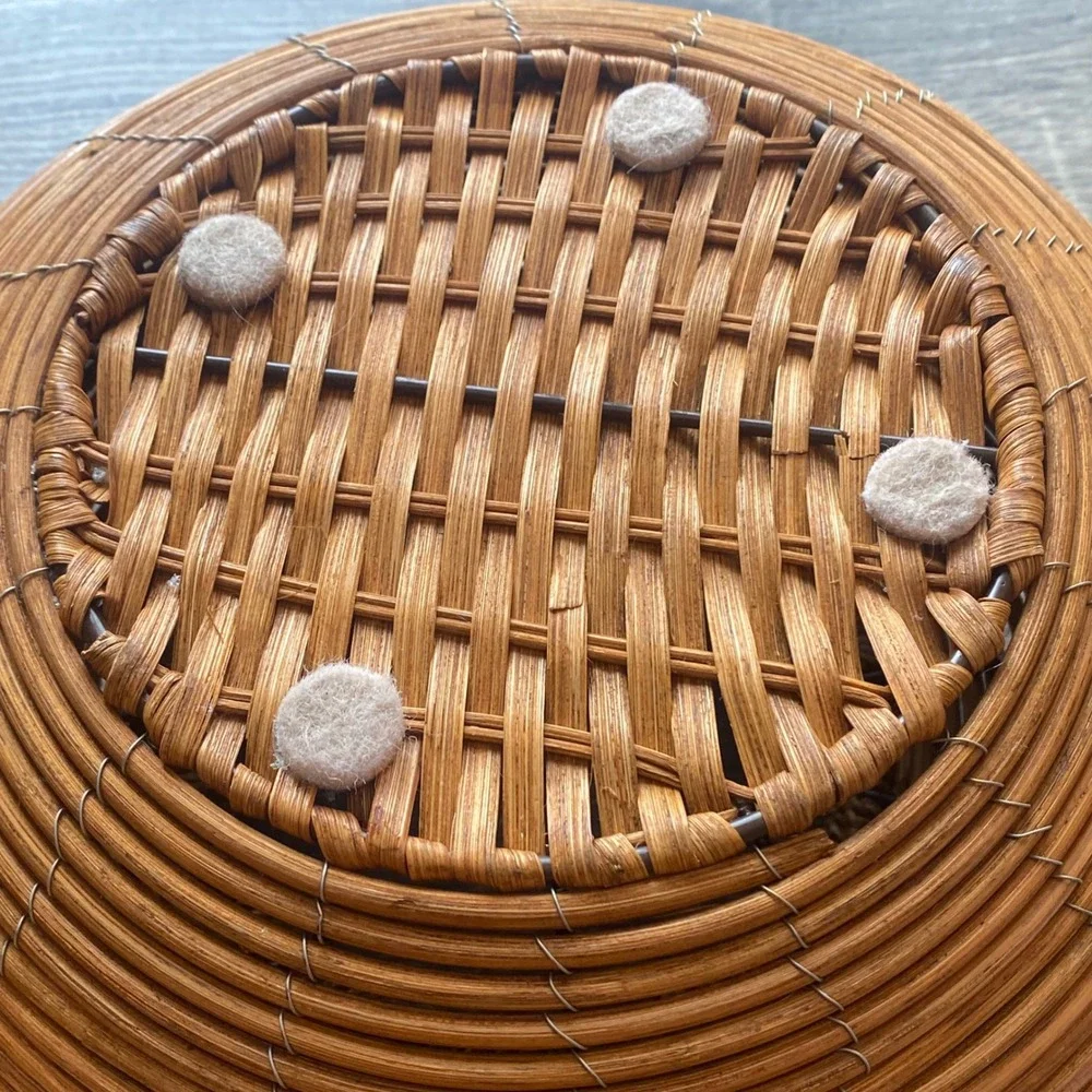 Vintage Woven Wicker Teapot Basket Decorative Rattan Tea Pot‎ w/ Lid Metal Frame
